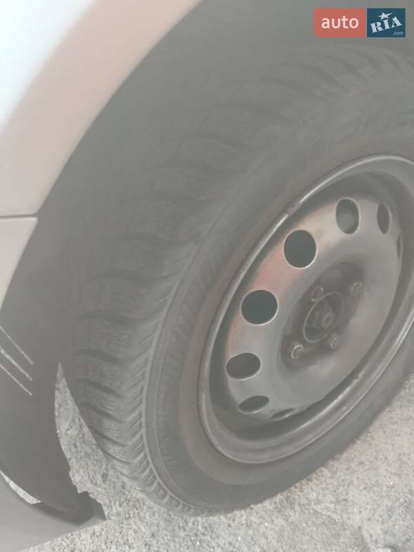 Хэтчбек Ford Fiesta 2006 в Киеве