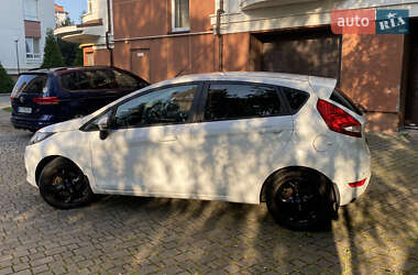 Хэтчбек Ford Fiesta 2012 в Ивано-Франковске
