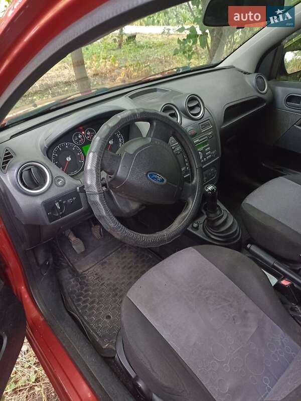 Хэтчбек Ford Fiesta 2007 в Запорожье