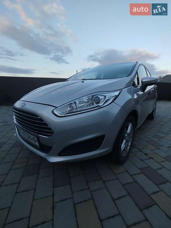 Седан Ford Fiesta 2017 в Ивано-Франковске