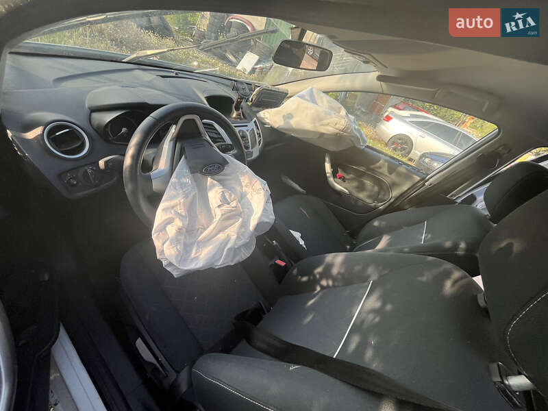 Хэтчбек Ford Fiesta 2011 в Киеве