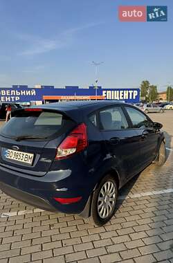 Хэтчбек Ford Fiesta 2013 в 