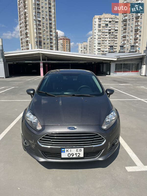 Хэтчбек Ford Fiesta 2018 в Киеве