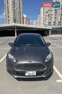 Хэтчбек Ford Fiesta 2018 в 