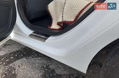 Хэтчбек Ford Fiesta 2010 в 