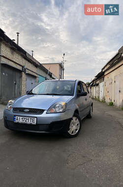 Хэтчбек Ford Fiesta 2006 в Киеве