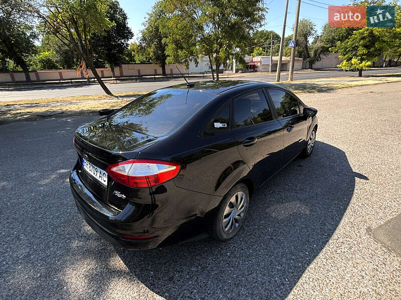 Седан Ford Fiesta 2014 в Одессе