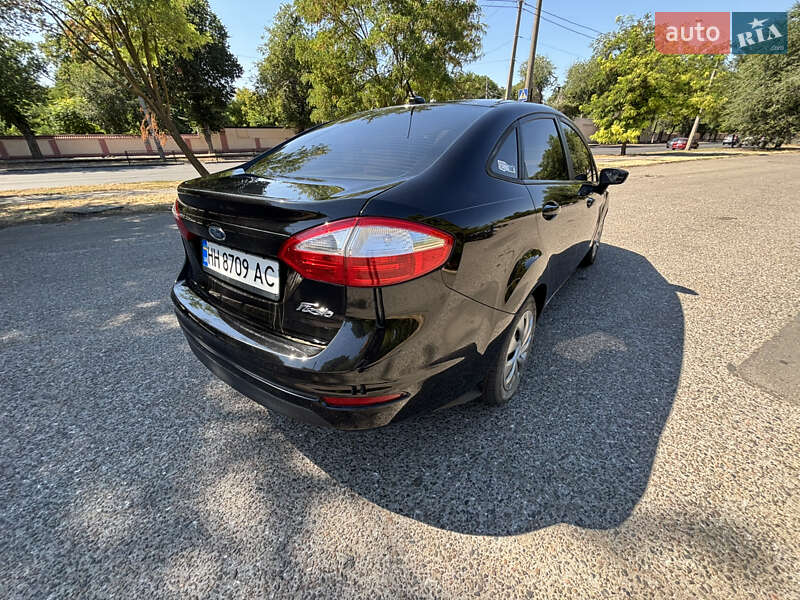 Седан Ford Fiesta 2014 в Одессе