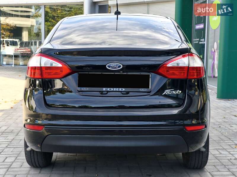 Седан Ford Fiesta 2018 в Днепре