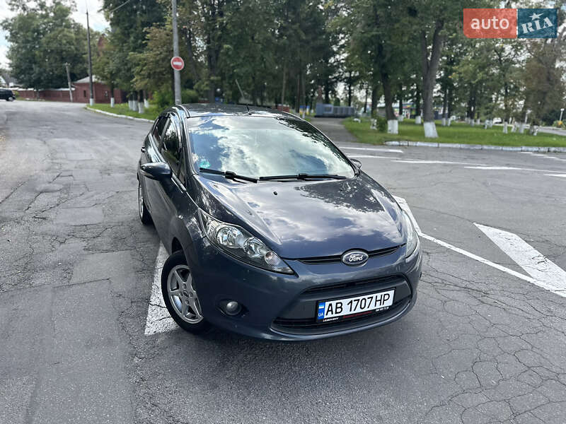 Хэтчбек Ford Fiesta 2011 в Виннице