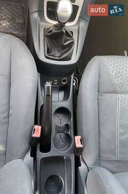 Хэтчбек Ford Fiesta 2009 в Дубно