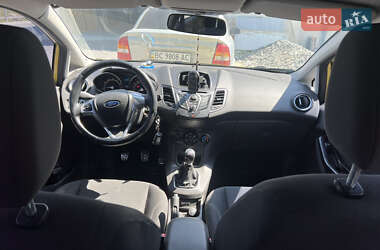 Хэтчбек Ford Fiesta 2013 в 