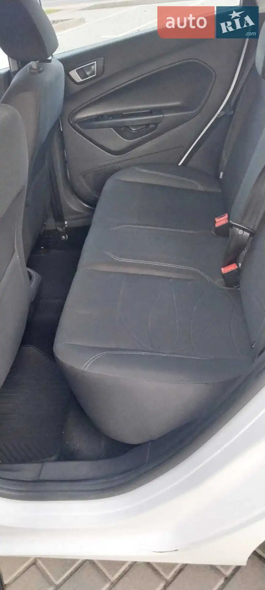 2013 Ford Fiesta - мініатюра 29