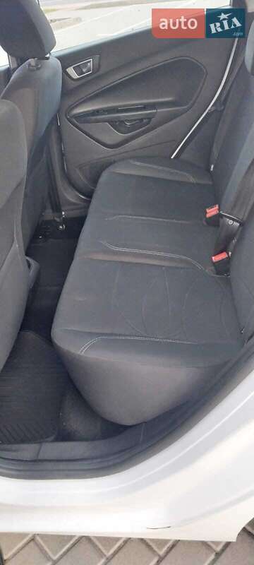 Хэтчбек Ford Fiesta 2013 в Гостомеле фото 29 Хэтчбек Ford Fiesta 2013 в Гостомеле