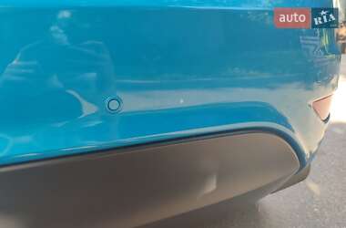 Хэтчбек Ford Fiesta 2015 в 