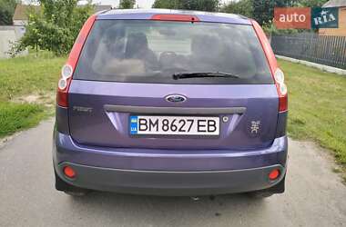 Хэтчбек Ford Fiesta 2006 в 