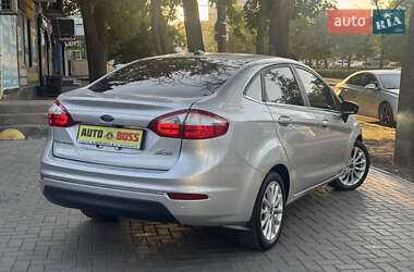 Седан Ford Fiesta 2017 в 