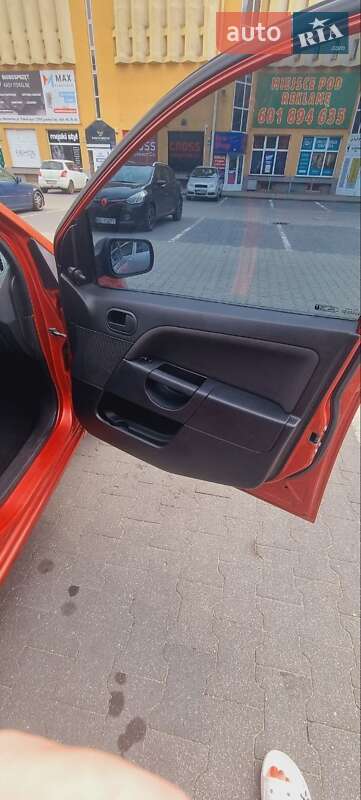 Хэтчбек Ford Fiesta 2008 в Львове