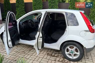 Хэтчбек Ford Fiesta 2007 в 