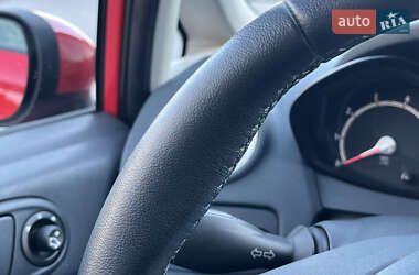 Хэтчбек Ford Fiesta 2012 в 
