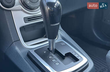 Хэтчбек Ford Fiesta 2012 в 