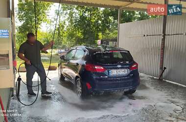 Хэтчбек Ford Fiesta 2018 в 