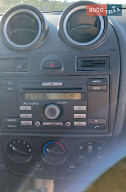 Хетчбек Ford Fiesta 2006 в Одесі