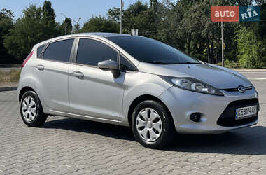 Седан Ford Fiesta 2011 в Кривому Розі
