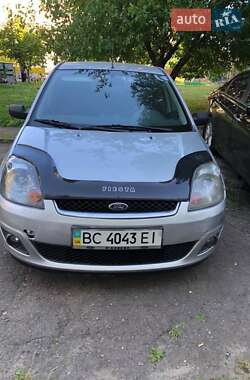 Хэтчбек Ford Fiesta 2008 в Львове