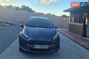 Седан Ford Fiesta 2015 в Києві