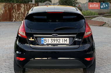 Хэтчбек Ford Fiesta 2012 в 