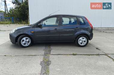 Хэтчбек Ford Fiesta 2006 в 