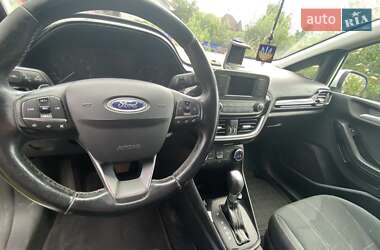 Хэтчбек Ford Fiesta 2018 в 