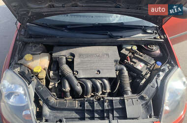 Хэтчбек Ford Fiesta 2007 в 