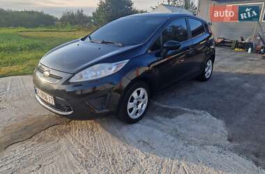 Хэтчбек Ford Fiesta 2013 в Обухове