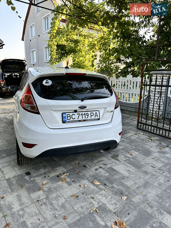 Хэтчбек Ford Fiesta 2016 в Малехове фото 7 Хэтчбек Ford Fiesta 2016 в Малехове