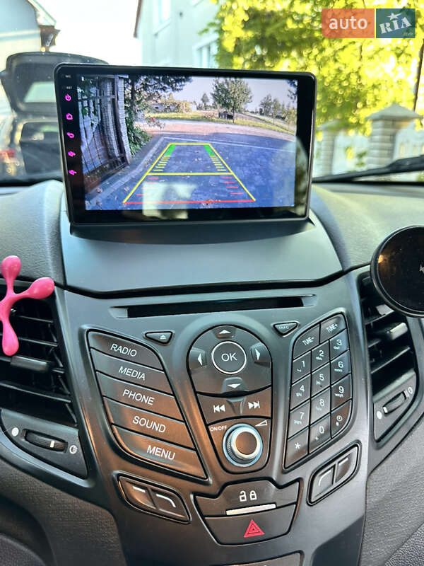 Хэтчбек Ford Fiesta 2016 в Малехове фото 24 Хэтчбек Ford Fiesta 2016 в Малехове