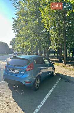 Хэтчбек Ford Fiesta 2009 в 