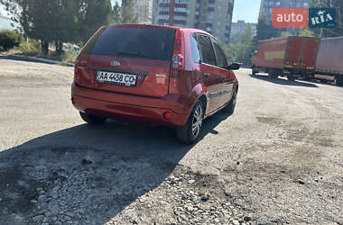 Хэтчбек Ford Fiesta 2006 в 