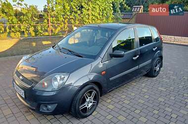 Хэтчбек Ford Fiesta 2007 в 