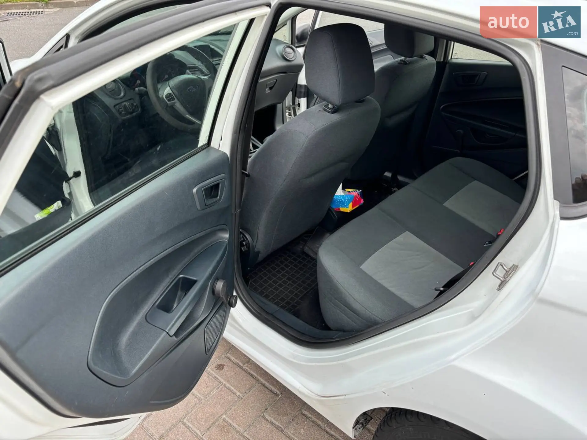 2012 Ford Fiesta - мініатюра 15