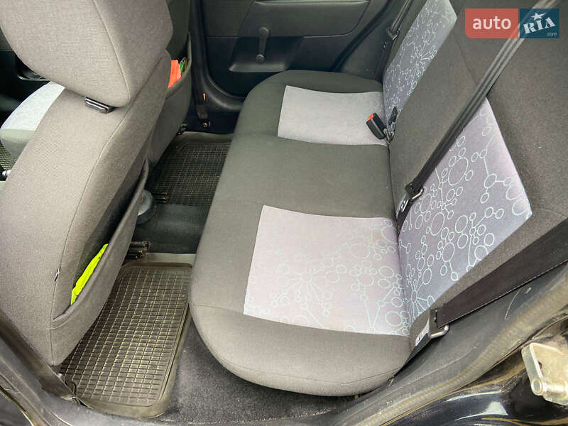 Хэтчбек Ford Fiesta 2007 в Луцке фото 17 Хэтчбек Ford Fiesta 2007 в Луцке