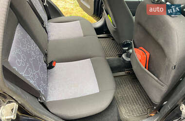 Хэтчбек Ford Fiesta 2007 в 