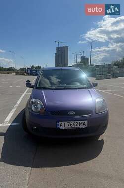 Хэтчбек Ford Fiesta 2008 в 