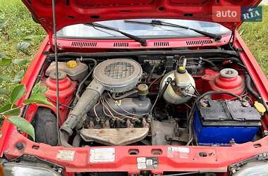 Хэтчбек Ford Fiesta 1990 в 