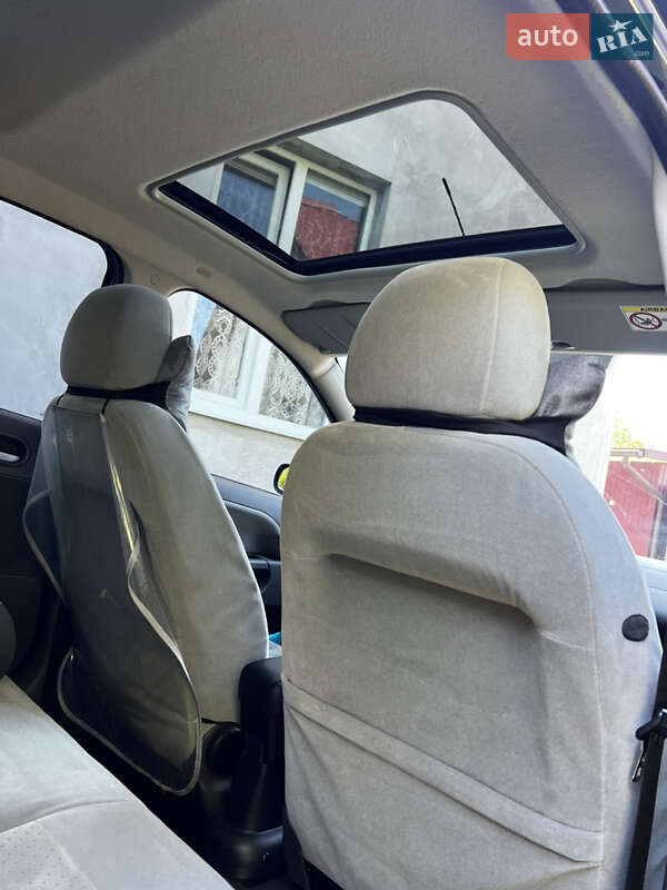 Хэтчбек Ford Fiesta 2002 в Сокале
