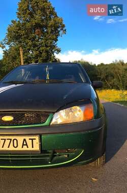 Хэтчбек Ford Fiesta 2001 в 