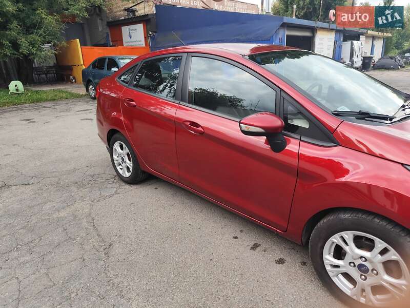Седан Ford Fiesta 2013 в Киеве фото 11 Седан Ford Fiesta 2013 в Киеве