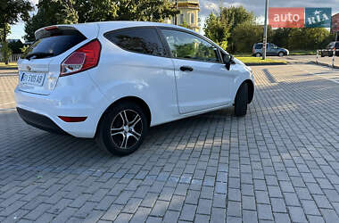 Хэтчбек Ford Fiesta 2012 в 