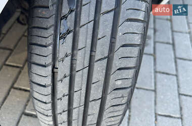 Хэтчбек Ford Fiesta 2012 в 